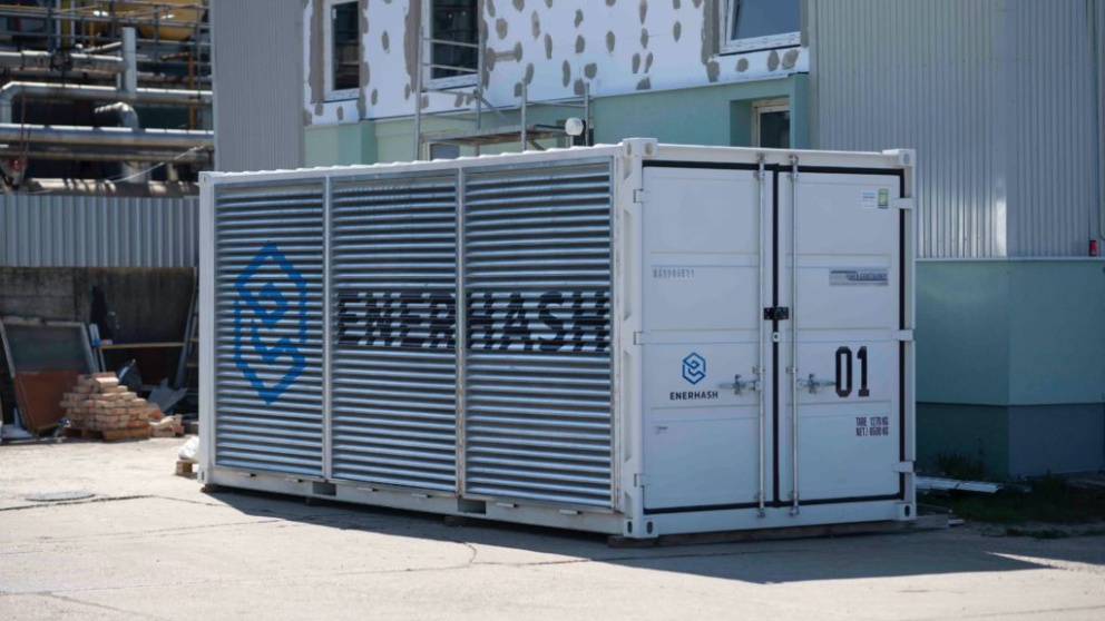 Why is it advantageous for the power plant to build its own data center